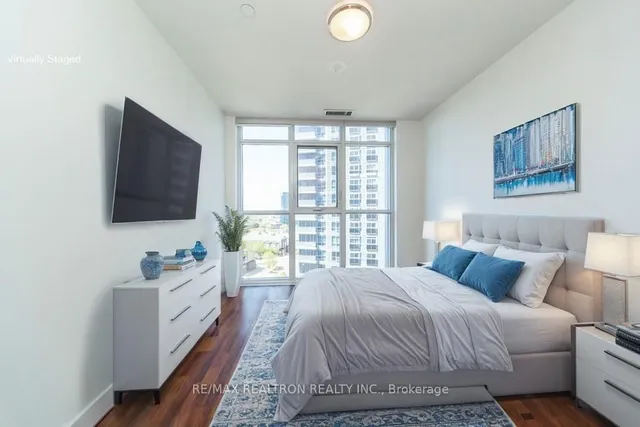 Additional image 16 of 225 Village Green Sq Unit 1004