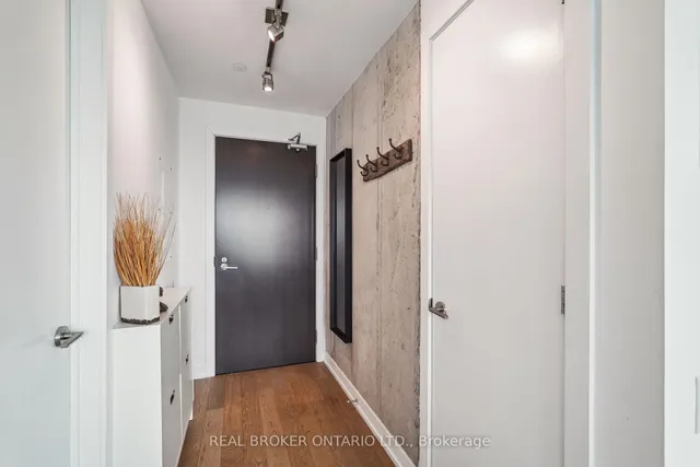 Additional image 9 of 11 Charlotte St Unit 2504