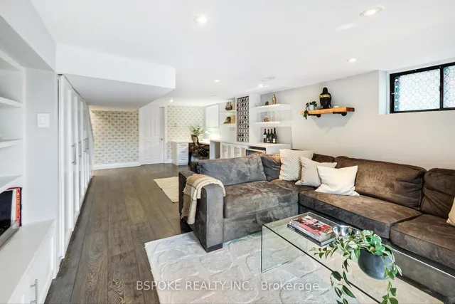 Additional image 29 of 293 Withrow Ave