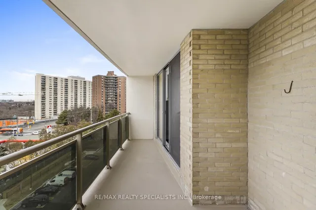 Additional image 33 of 820 Burnhamthorpe Rd Unit 803