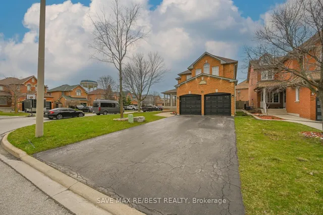 Additional image 3 of 29 Baccarat Cres