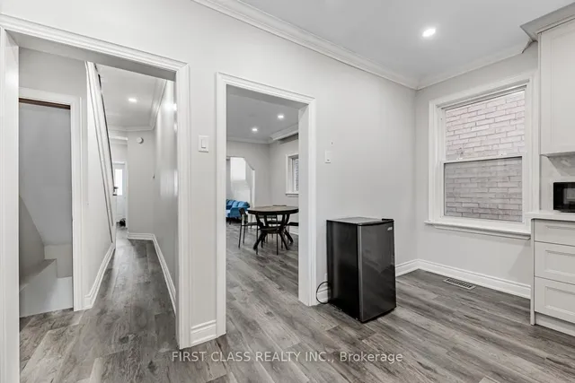 Additional image 8 of 1113 Dufferin St