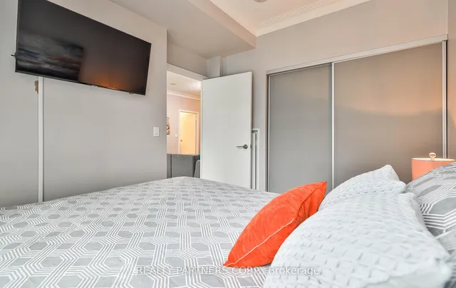 Additional image 26 of 199 Richmond St Unit 712