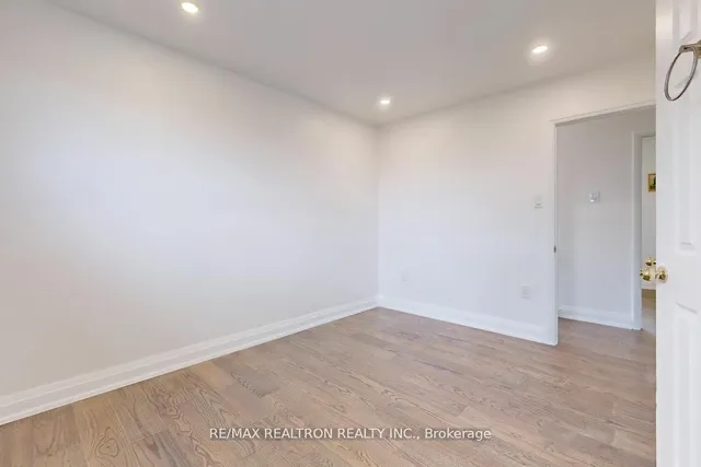 Additional image 14 of 43 Beckett Ave