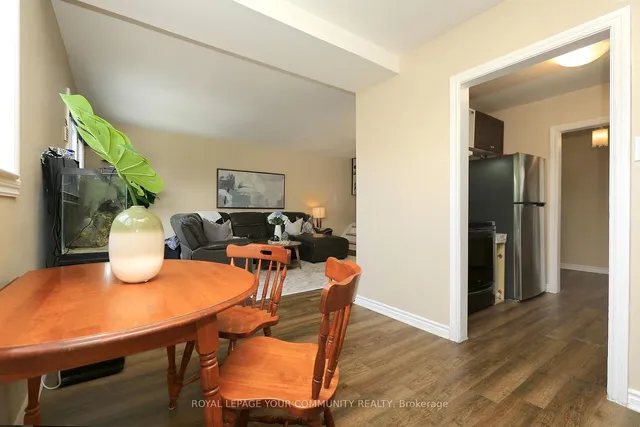 Additional image 6 of 23 Town House Cres