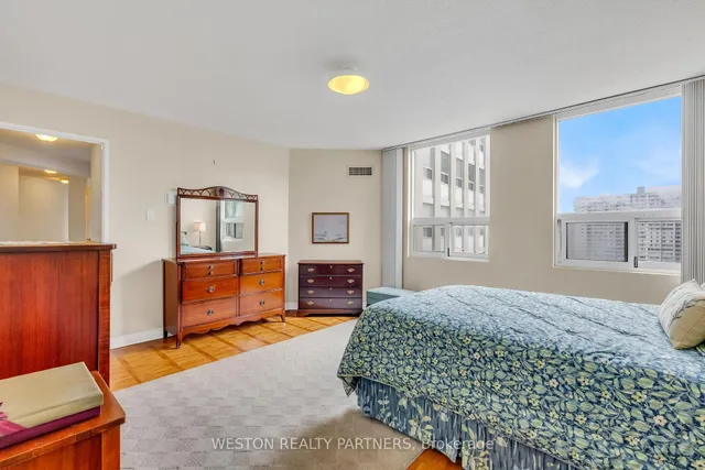 Additional image 15 of 3650 Kaneff Cres Unit 1104