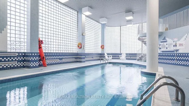 Additional image 15 of 401 Queens Quay Unit 403