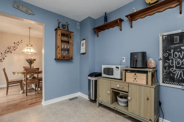 Additional image 13 of 2383 Cotswold Cres