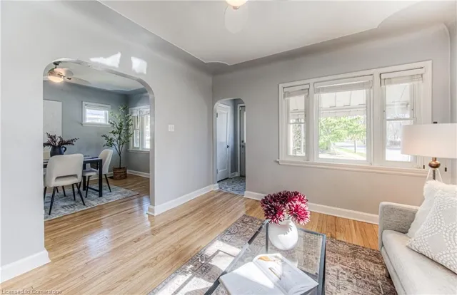 Additional image 7 of 6 Peltz Ave