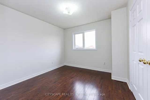 Additional image 18 of 56 Checkerberry Cres