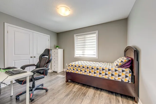 Additional image 33 of 70 Robertson Rd