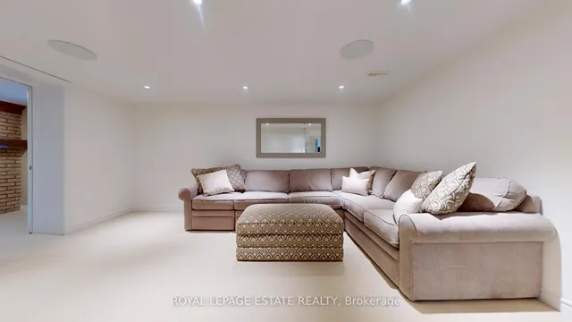 Additional image 31 of 3 Springbank Ave