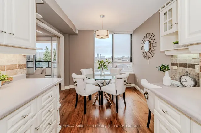 Additional image 19 of 2 Lancaster St Unit 403