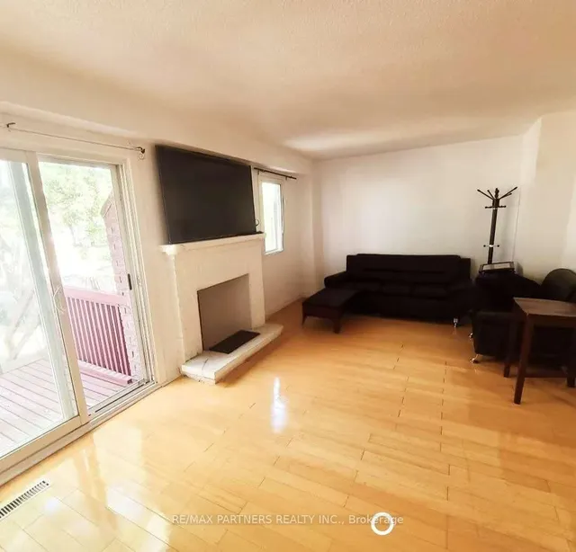 Additional image 2 of 73 Treetops Crt