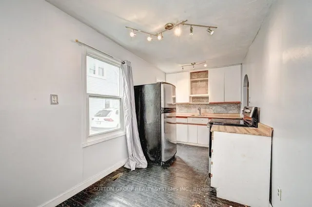 Additional image 10 of 135 Glen Rd