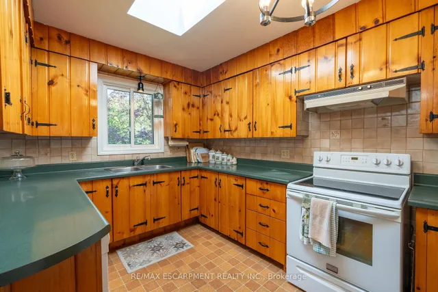 Additional image 11 of 1215 Derry Rd