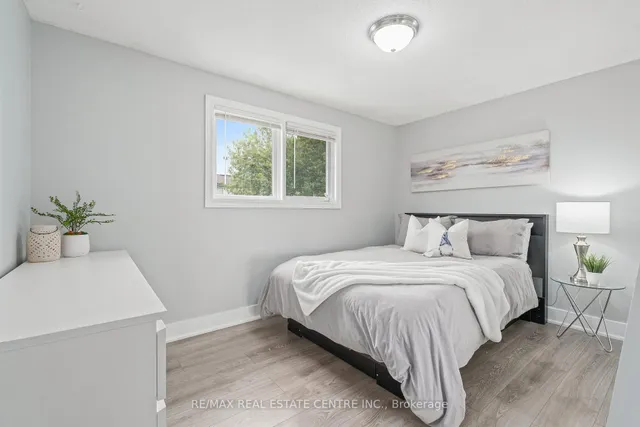 Additional image 27 of 834 Merritt Dr