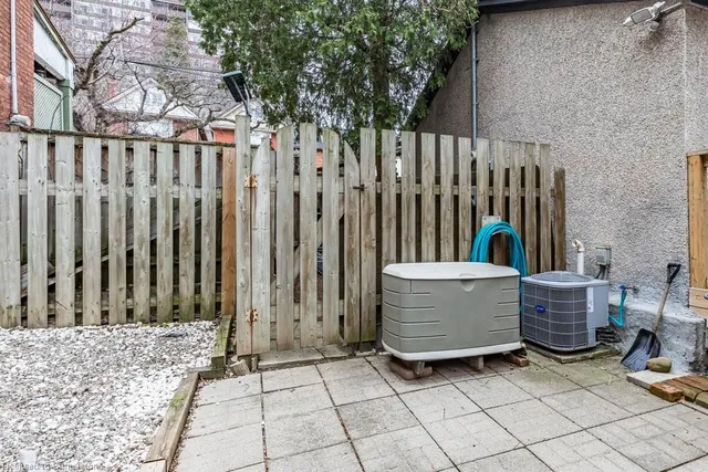 Additional image 36 of 196 Bold St