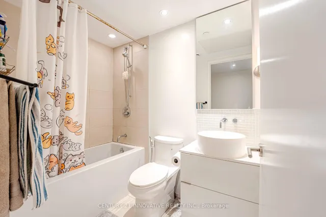 Additional image 29 of 185 Roehampton Ave Unit 315
