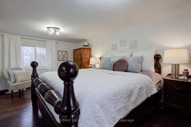 Additional image 27 of 1517 Norwood Ave