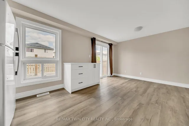 Additional image 8 of 124 Donnenwerth Dr