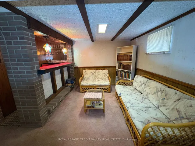 Additional image 17 of 35 Elmvale Cres