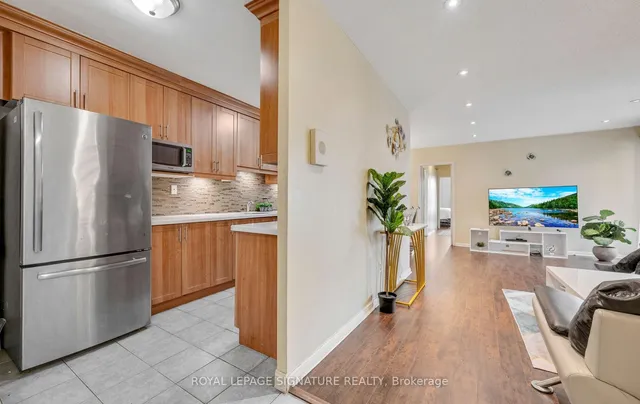 Additional image 12 of 3025 Queen Frederica Dr Unit 201