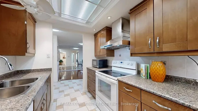Additional image 18 of 3151 Bridletowne Circ Unit 1702