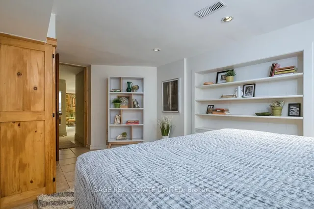 Additional image 39 of 768 Shaw St