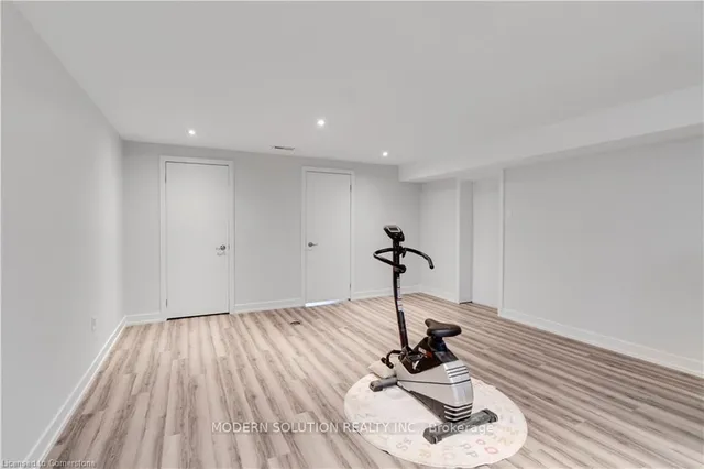 Additional image 33 of 3 Hartsdale Dr