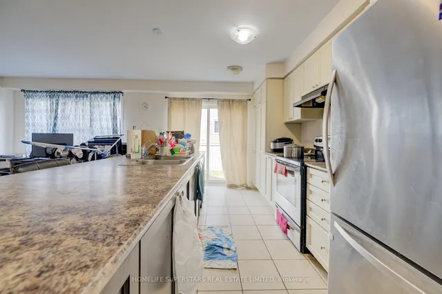 Additional image 11 of 256 Apple Hill Cres