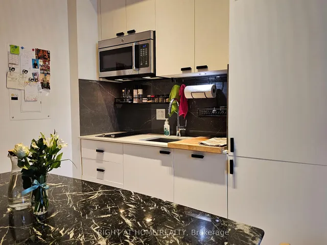 Additional image 25 of 576 Front St Unit 210