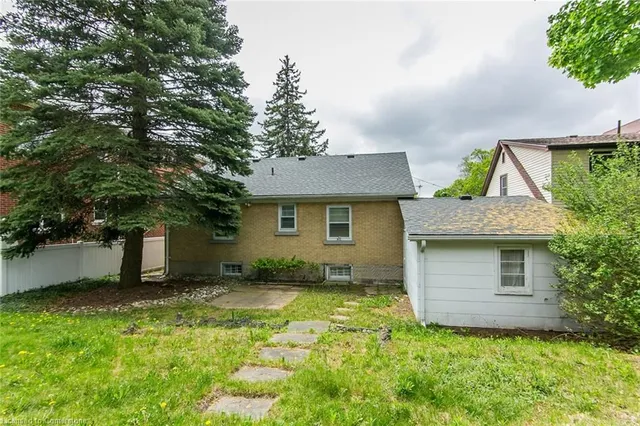 Additional image 41 of 330 Weber St