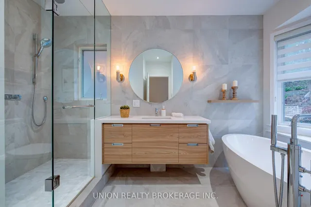 Additional image 18 of 164 Neville Park Blvd