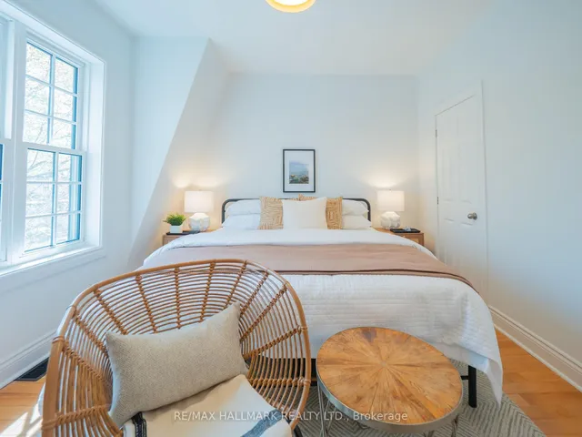 Additional image 22 of 142 Heward Ave