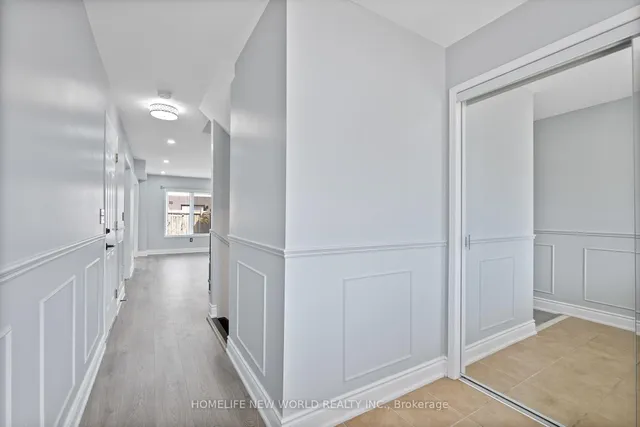 Additional image 4 of 4884 Capri Cres