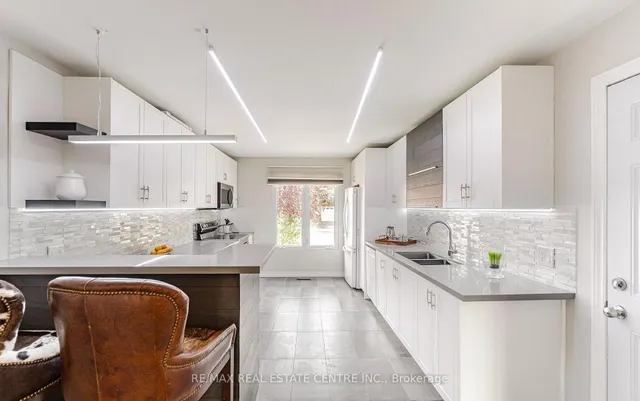 Additional image 7 of 2046 Glenada Cres