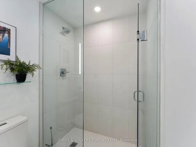 Additional image 37 of 30 Inn On The Park Dr Unit 221