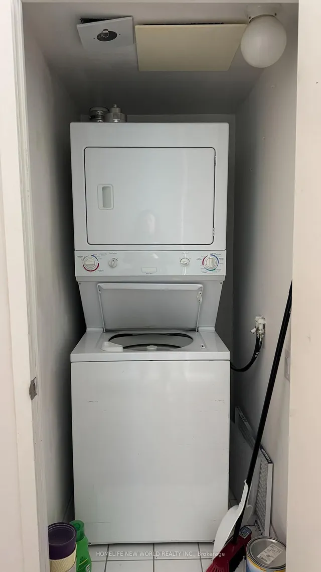 Additional image 4 of 33 Mill St Unit 1805