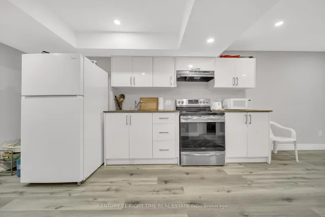 Additional image 23 of 11 Willowrun Dr