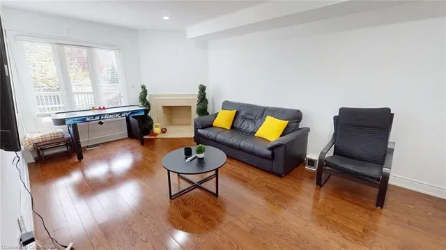 Additional image 12 of 438 Ojibway Trail