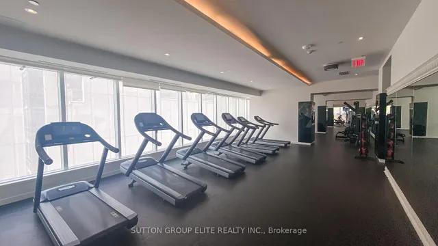 Additional image 42 of 197 YONGE St Unit 4902