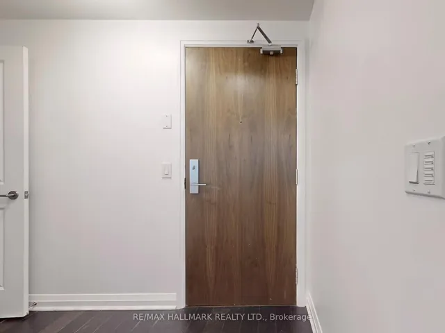 Additional image 24 of 8 Mercer St Unit 411