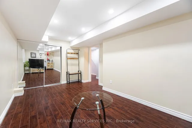 Additional image 41 of 34 Chipmunk Cres