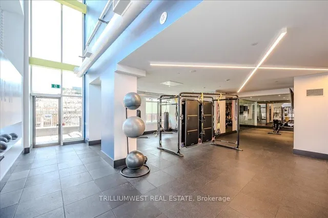 Additional image 46 of 85 Duke St Unit 1702