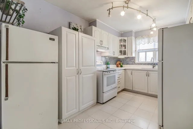 Additional image 13 of 150 Carsbrooke Rd Unit 8