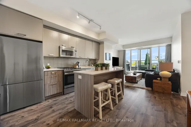 Additional image 4 of 1630 Queen St Unit 507