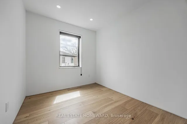 Additional image 17 of 10 Juliana Crt