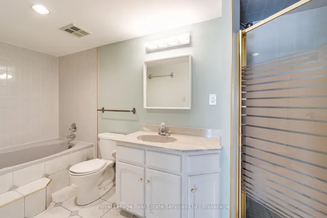 Additional image 18 of 67 Caroline St Unit 1103