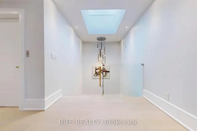 Additional image 34 of 615 Briar Hill Ave